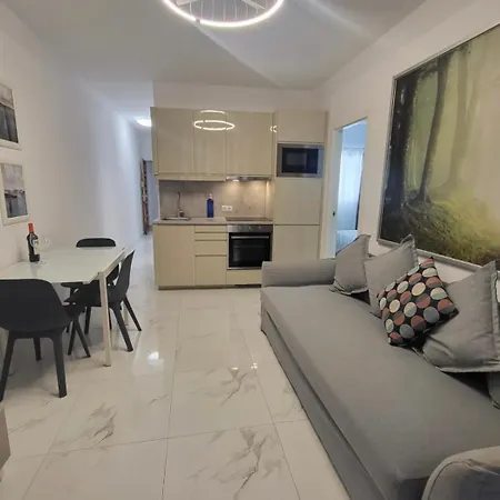 Apartment New 2 Bedrooms Gold Flat At Canteras With Balcony And Free Parking Las Palmas de Gran Canaria